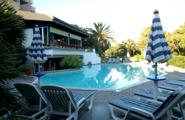 Hotel Principe Principina a Mare Exterior photo